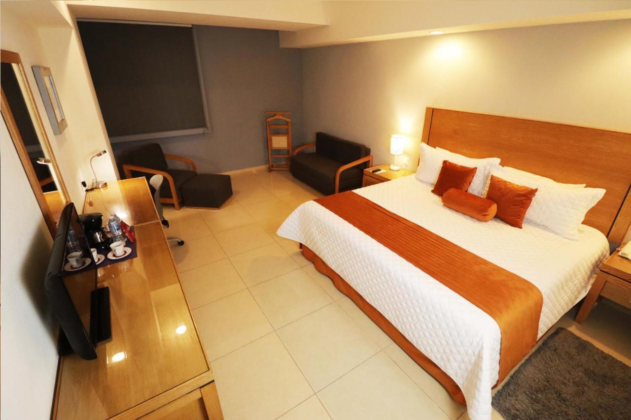 Hb Cordoba Hotel Exterior photo